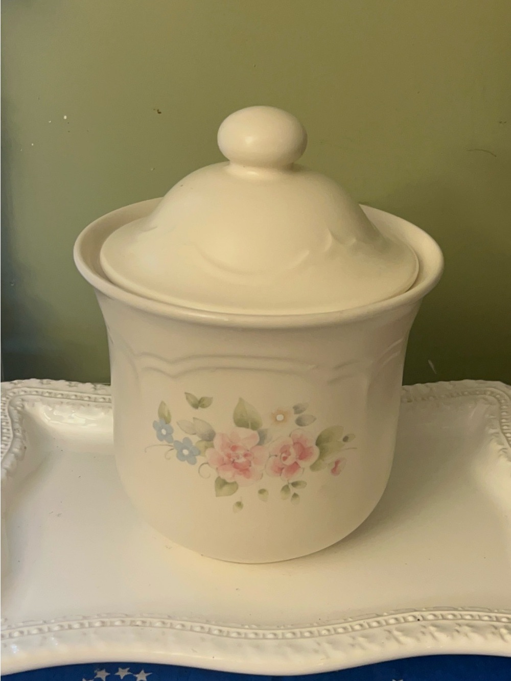 Vintage Pfaltzgraff Canister with Lid in "Tea Rose" pattern